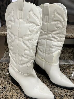 Women's White Western Cowboy Boots